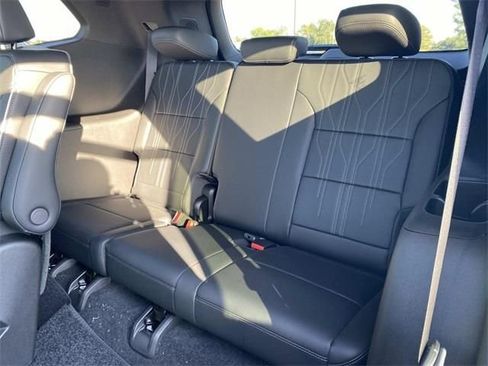 New 2026 Buick Enclave Avenir w/ Super Cruise Package image 24