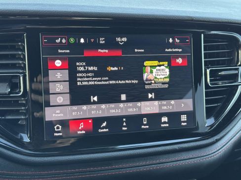 Certified 2025 Dodge Durango GT image 16