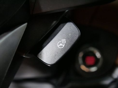 Used 2021 Subaru Outback Touring AWD/4WD image 30