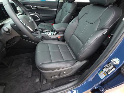 Used 2025 Kia Telluride EX w/ EX Captain's Chair Package AWD/4WD image 20