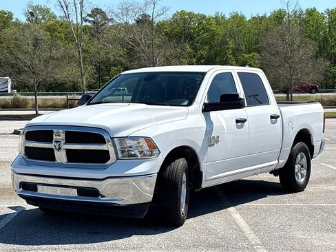 Used 2023 RAM 1500 Classic SLT w/ Trailer & Traction Group AWD/4WD image 3