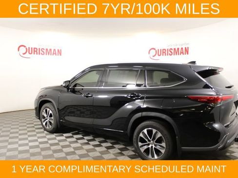 Used 2022 Toyota Highlander XLE AWD/4WD image 6