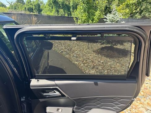 New 2025 Mitsubishi Outlander SEL image 16