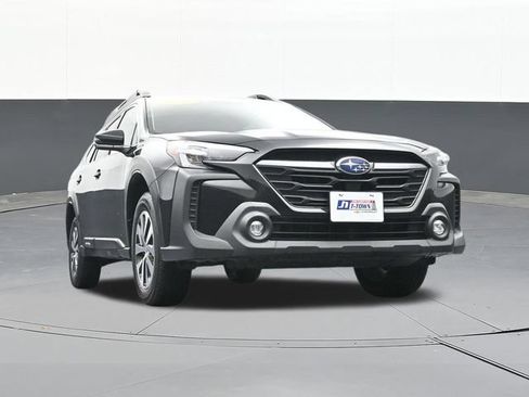 Used 2023 Subaru Outback Premium AWD/4WD image 54