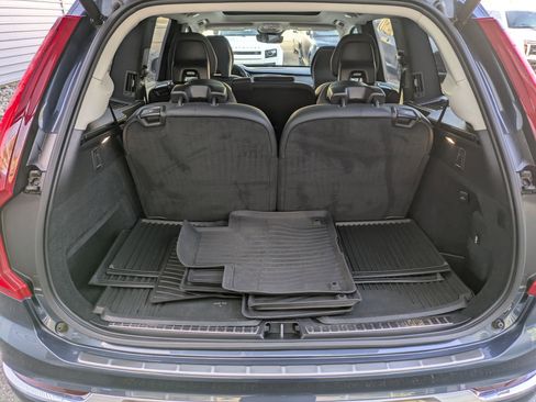 Certified 2023 Volvo XC90 B5 Plus w/ Protection Package Premier image 32