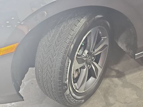 Used 2018 Honda Odyssey Touring image 40