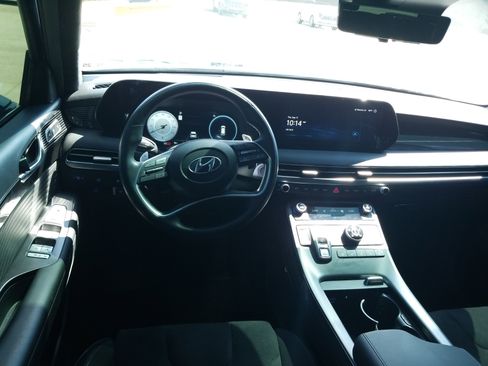 Used 2024 Hyundai Palisade Calligraphy image 18