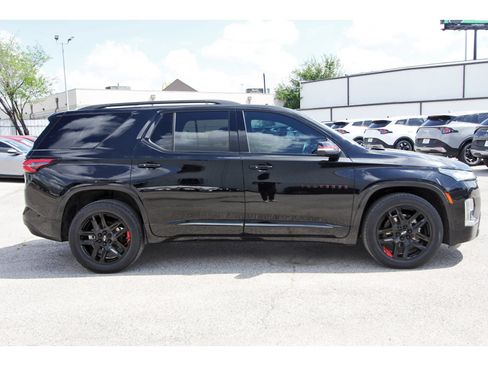 Used 2023 Chevrolet Traverse Premier w/ Redline Edition image 8