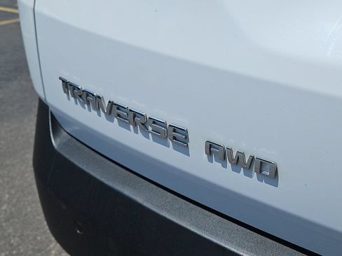 Used 2023 Chevrolet Traverse LT w/ LPO, Cargo Package AWD/4WD image 7