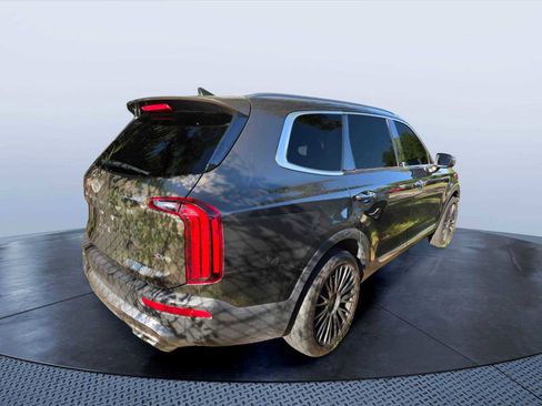 Used 2020 Kia Telluride S FWD image 3