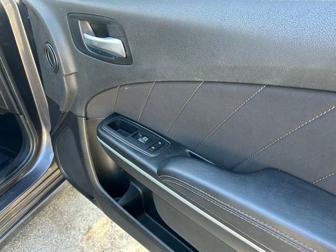 Used 2023 Dodge Charger SXT image 29