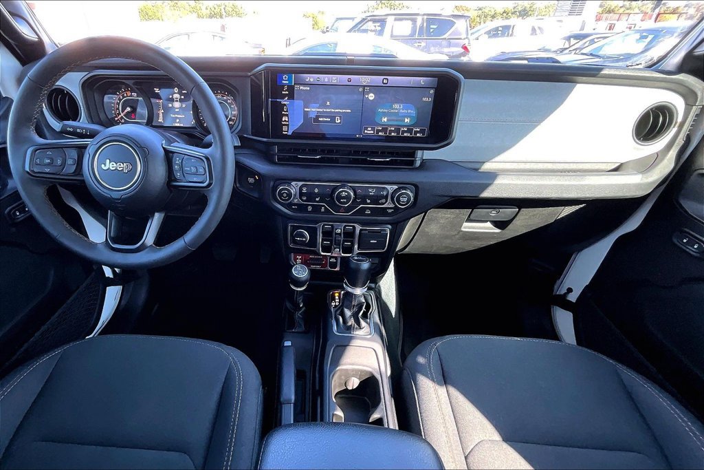 Used 2024 Jeep Gladiator Sport AWD/4WD image 10