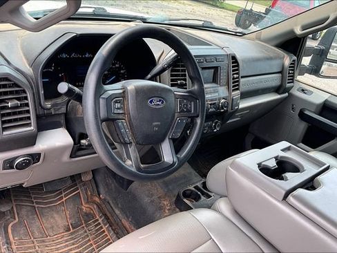 Used 2019 Ford F250 XL w/ XL Value Package AWD/4WD image 5