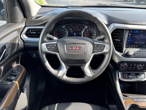 Certified 2023 GMC Acadia SLE w/ Driver Convenience Package FWD image 12