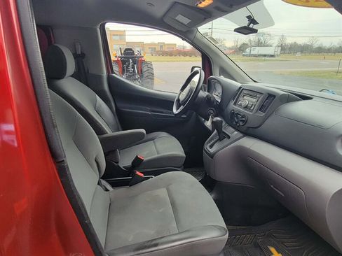 Used 2015 Chevrolet City Express LS image 10