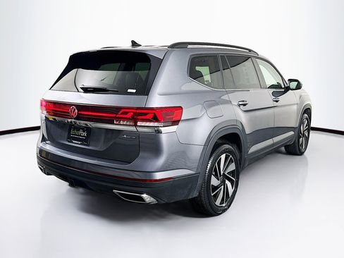 Used 2025 Volkswagen Atlas SE image 9