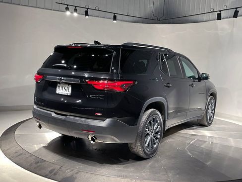 Used 2023 Chevrolet Traverse RS image 11