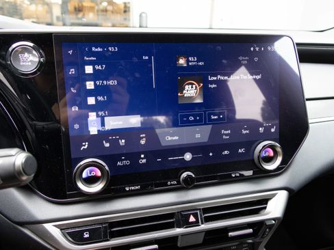 Used 2023 Lexus RX 350 Premium Plus w/ Cold Area Package FWD image 23