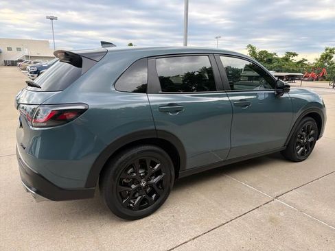 Used 2024 Honda HR-V Sport image 5