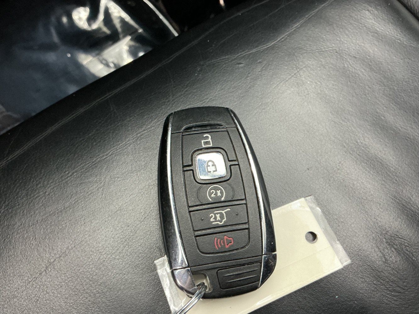 Used 2019 Lincoln MKC Select w/ Select Plus Package AWD/4WD image 42