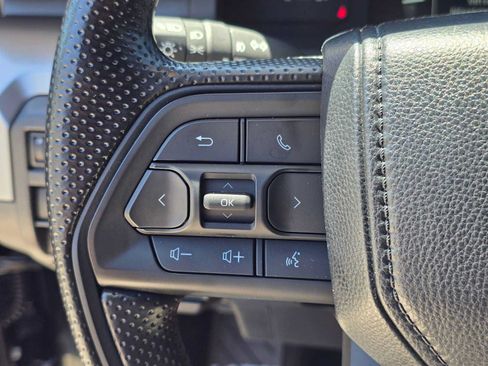 Used 2024 Toyota Tacoma SR5 AWD/4WD image 32