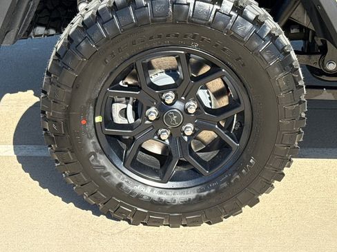 New 2026 Jeep Gladiator Sport AWD/4WD image 10
