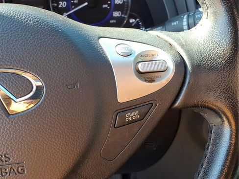 Used 2017 INFINITI QX70 AWD image 16