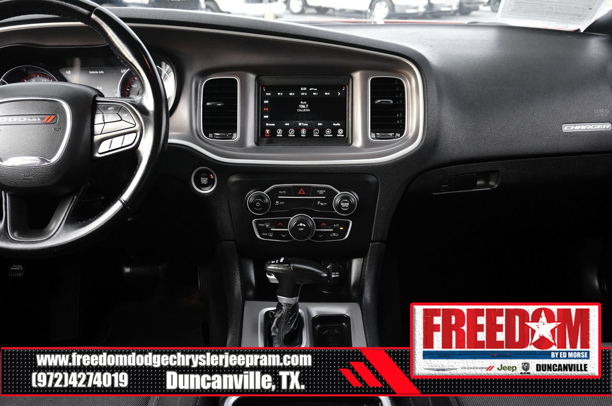 Used 2022 Dodge Charger SXT RWD image 19