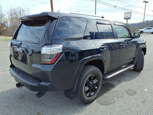Used 2018 Toyota 4Runner SR5 image 4