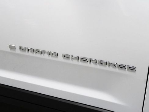New 2026 Jeep Grand Cherokee Laredo X AWD/4WD image 40