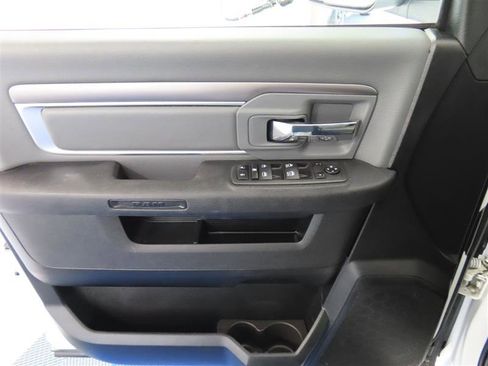Used 2023 RAM 1500 Classic SLT w/ Trailer & Traction Group AWD/4WD image 29