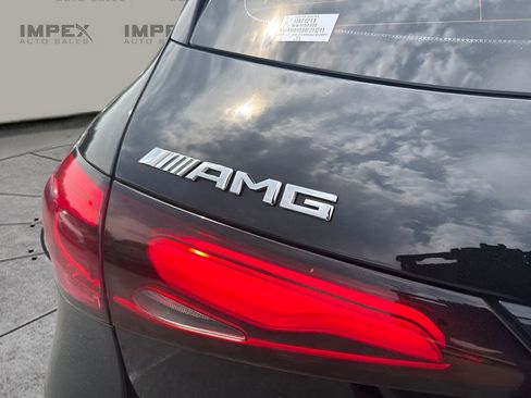 Used 2024 Mercedes-Benz GLC 43 AMG 4MATIC w/ Driver Assistance Package image 32