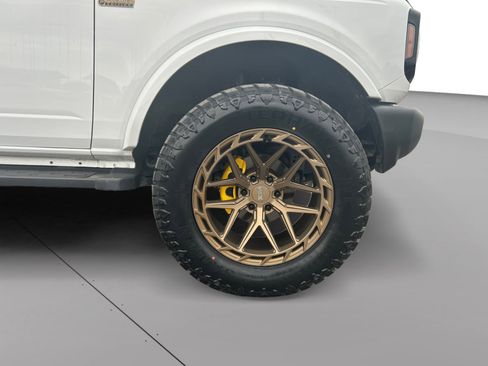 Used 2023 Ford Bronco Outer Banks AWD/4WD image 9