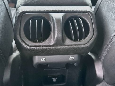 Certified 2022 Jeep Wrangler Unlimited Sahara w/ Cold Weather Group AWD/4WD image 29