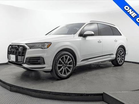 Used 2023 Audi Q7 2.0T Premium Plus w/ Premium Plus Package AWD/4WD image 2