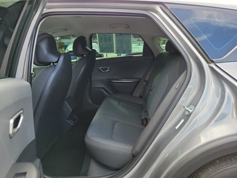 Used 2025 Kia K4 FWD image 22