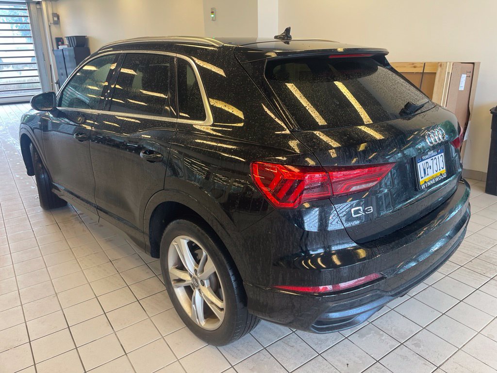 Used 2020 Audi Q3 2.0T Premium Plus w/ Premium Plus Package AWD/4WD image 4