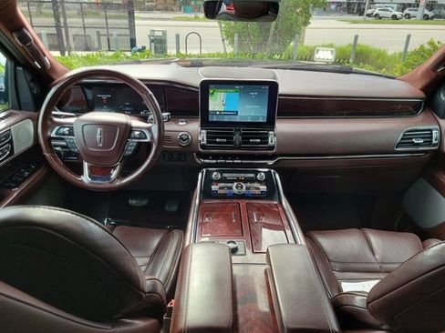 Used 2020 Lincoln Navigator Black Label w/ Cargo Convenience Package AWD/4WD image 13