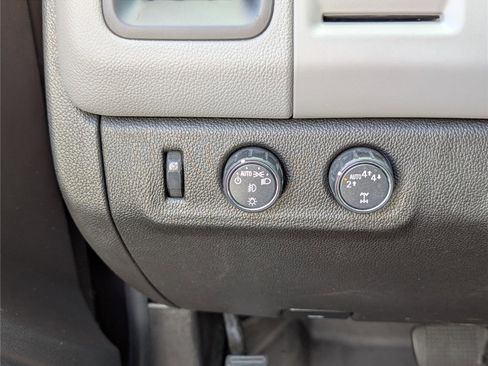 Used 2018 Chevrolet Colorado LT w/ LT Convenience Package image 17