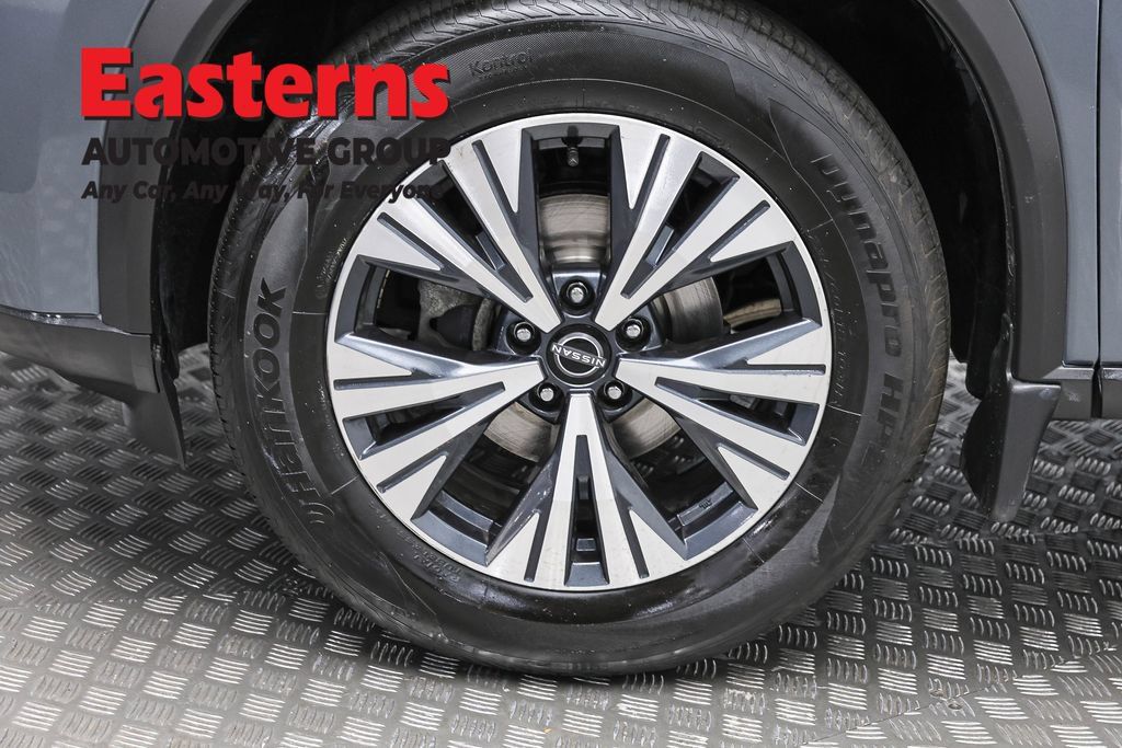 Used 2023 Nissan Rogue SV w/ SV Premium Package AWD/4WD image 34