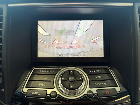 Used 2017 INFINITI QX70 2WD image 15