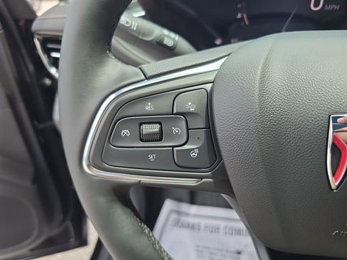Certified 2025 Buick Envista Avenir FWD image 25