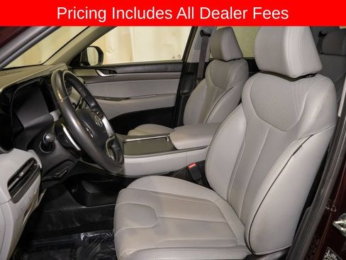 Used 2024 Hyundai Palisade SEL FWD image 13