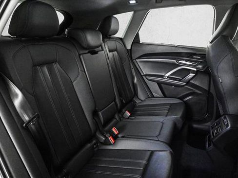 New 2025 Audi Q5 Premium Plus image 21