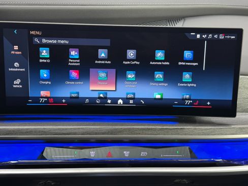 Used 2023 BMW i7 xDrive60 w/ Executive Package 2 AWD/4WD image 28