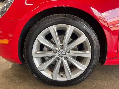 Used 2013 Volkswagen Golf TDI FWD image 28