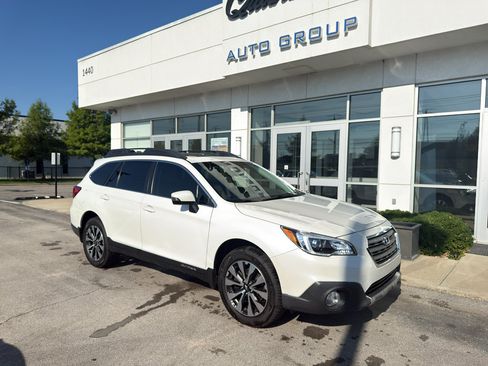 Used 2017 Subaru Outback 2.5i Limited AWD/4WD image 1