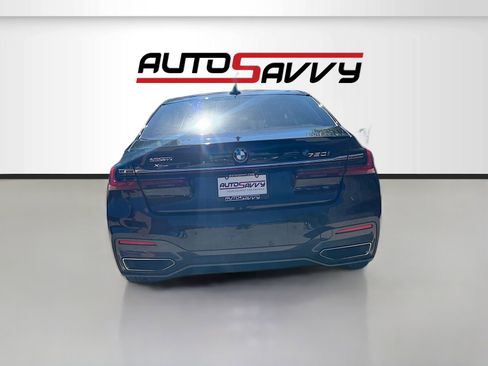 Used 2022 BMW 750i xDrive w/ Executive Package AWD/4WD image 6