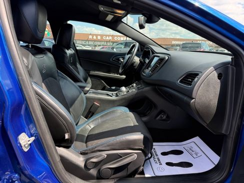 Used 2015 Chrysler 200 S w/ Comfort Group AWD/4WD image 24