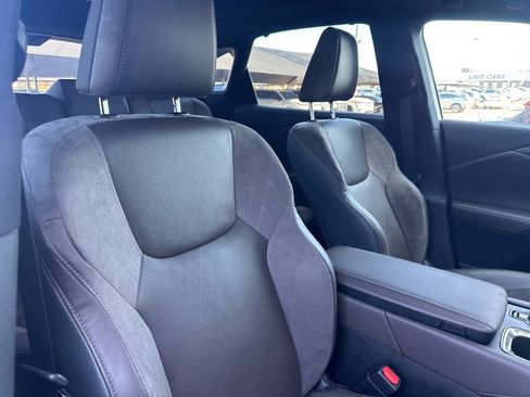 Used 2024 Lexus RX 350 AWD w/ Convenience Package image 9